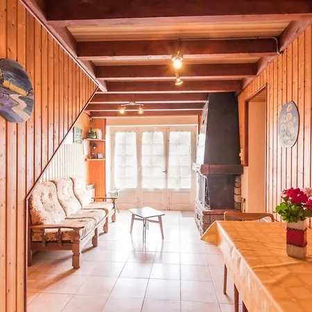 Holiday home Charmante Maison Avec Terrasse, Proche 1000 Etangs, Accueil Chaleureux - Fr-1-583-106 Ternuay-Melay-et-Saint-Hilaire